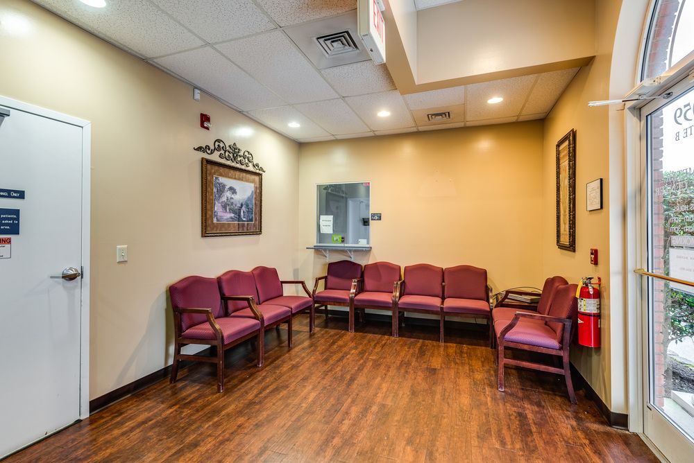 Surgery Center: 1059 Neal St, Cookeville, TN 38501